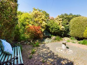 Quiet seating area - click for photo gallery